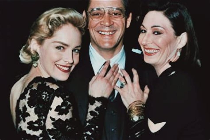 Anjelica Huston and Raul Julia Relationship in Real Life: A Look Beyond the Screen