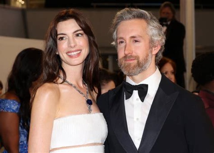 Anne Hathaway's Husband: A Look at Adam Shulman and Their Enduring Love
