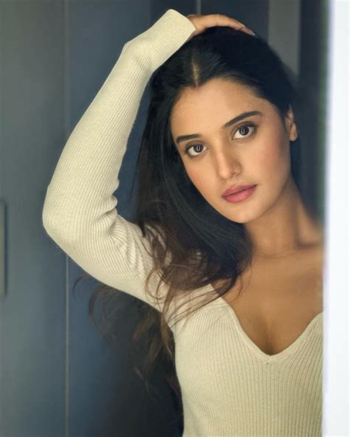 Ayushi Jaswal Hot: Exploring Her Rising Public Presence and Appeal Today
