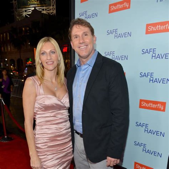 Cathy Sparks: The Woman Behind Nicholas Sparks' Success