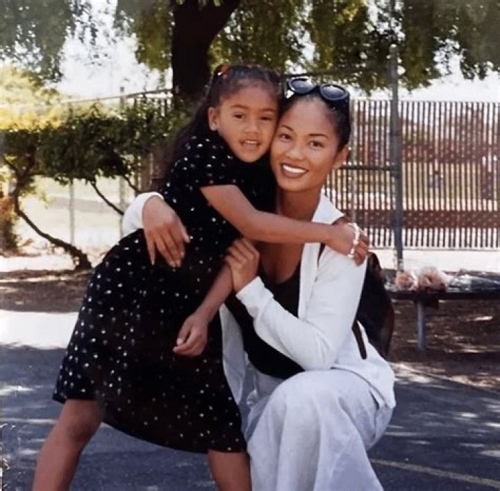 Discovering Trinidad Valentin: Saweetie's Mom and Her Striking Presence