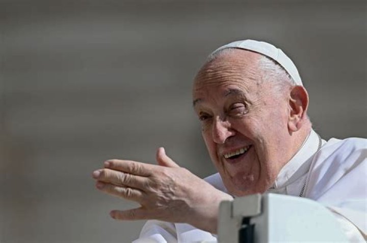 Pope Francis's Height: How Tall Is He?
