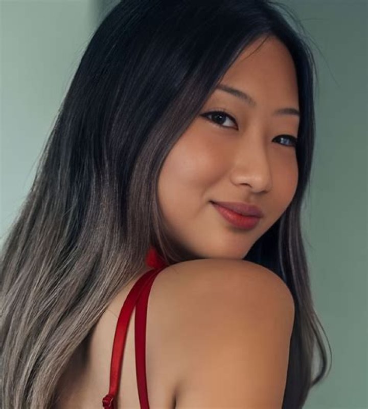 Raya Steele: The Rising Star's Journey