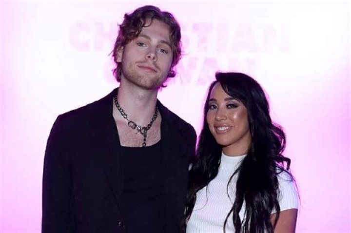 Sierra Deaton: Marriage, Music, & More