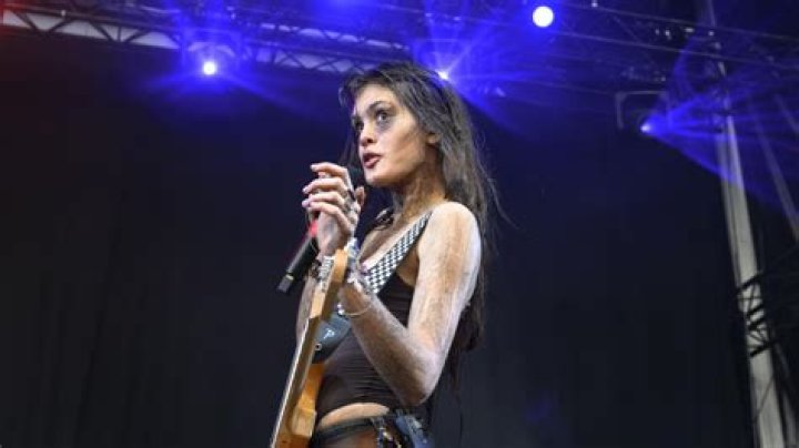 Sofia Isella: The Ascending Voice Shaping Unconventional Sounds