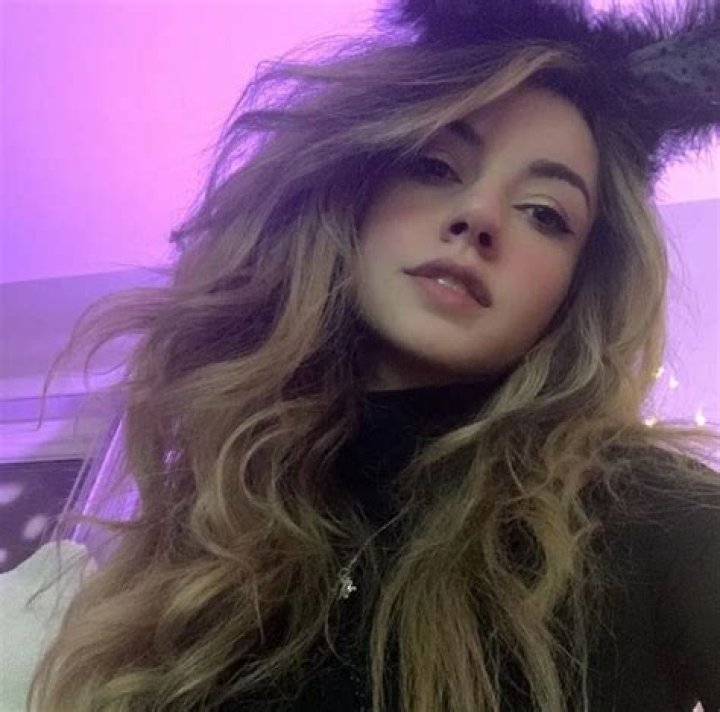 Uncovering the Journey: When bonnierabbit talks about her past on Twitch