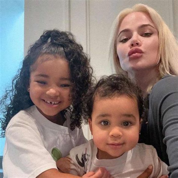 Unpacking Khloé Kardashian's Age: A Look at Her Journey and Family Milestones